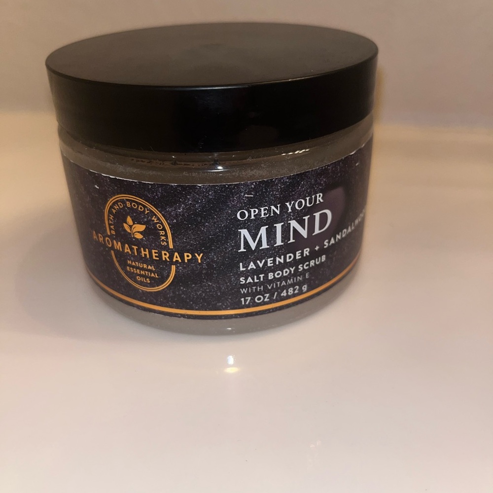 Bath & Body Works Open Your Mind Lavender Sandalwood‎ Salt Body Scrub 17 oz. NEW - Picture 3 of 5